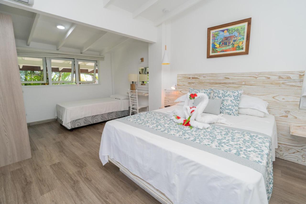 Romance Bungalows Beau Vallon  Exterior photo